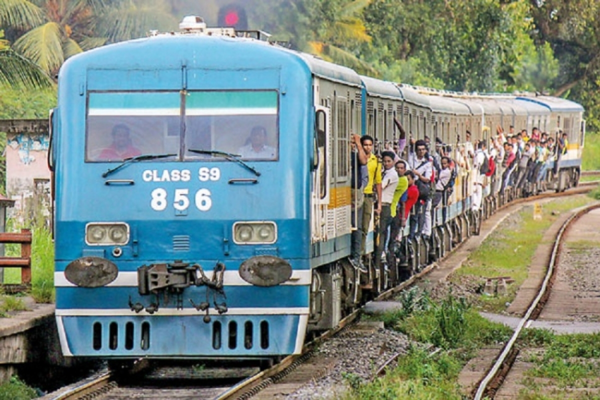 Strike at Maligawatta Railway Yard Causes Delays in Train Services