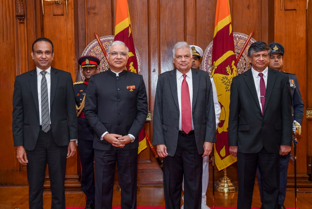 New Indian High Commissioner Santosh Jha Presents Credentials to Sri Lankan President