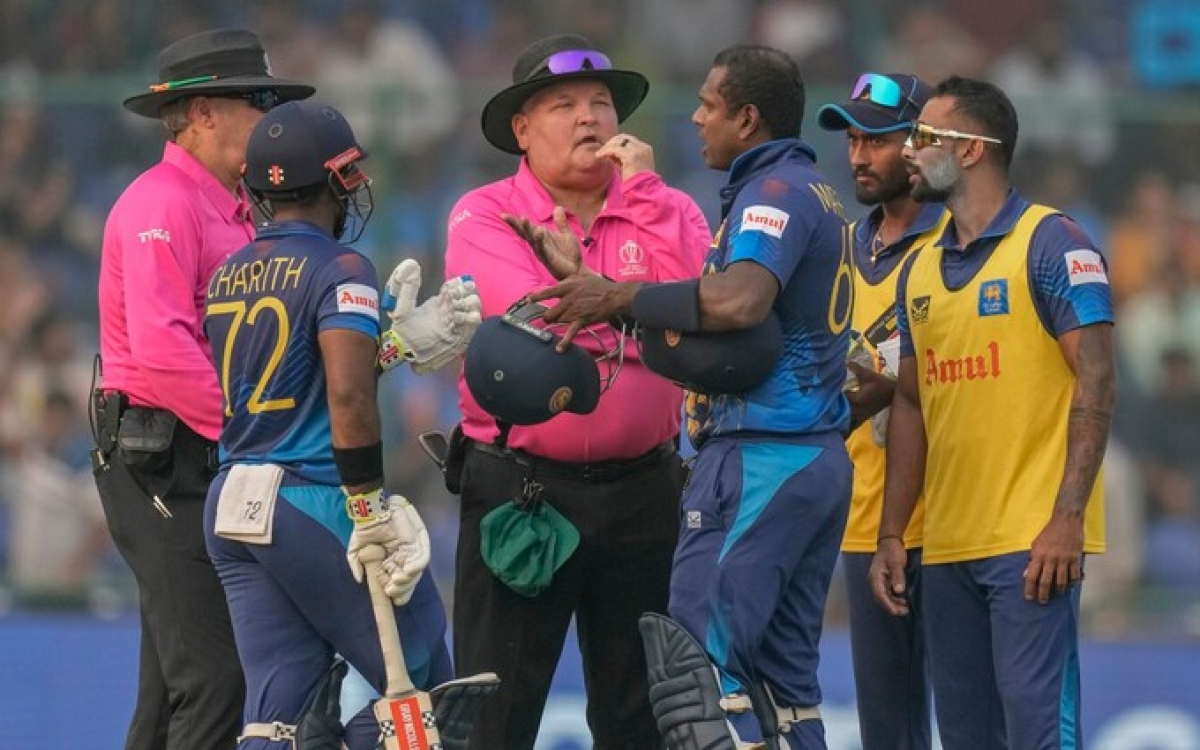 Cricket World Cup 2023: Angelo Mathews&#039; Controversial &#039;Timed Out&#039; Dismissal Sparks Heated Debate in Sri Lanka-Bangladesh Showdown