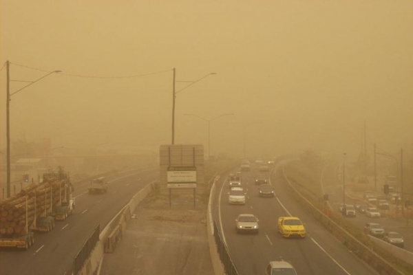 India Dust Storms Kill At Least 61 In Four States: Uttar Pradesh, Andhra Pradesh, West Bengal And Delhi Affected