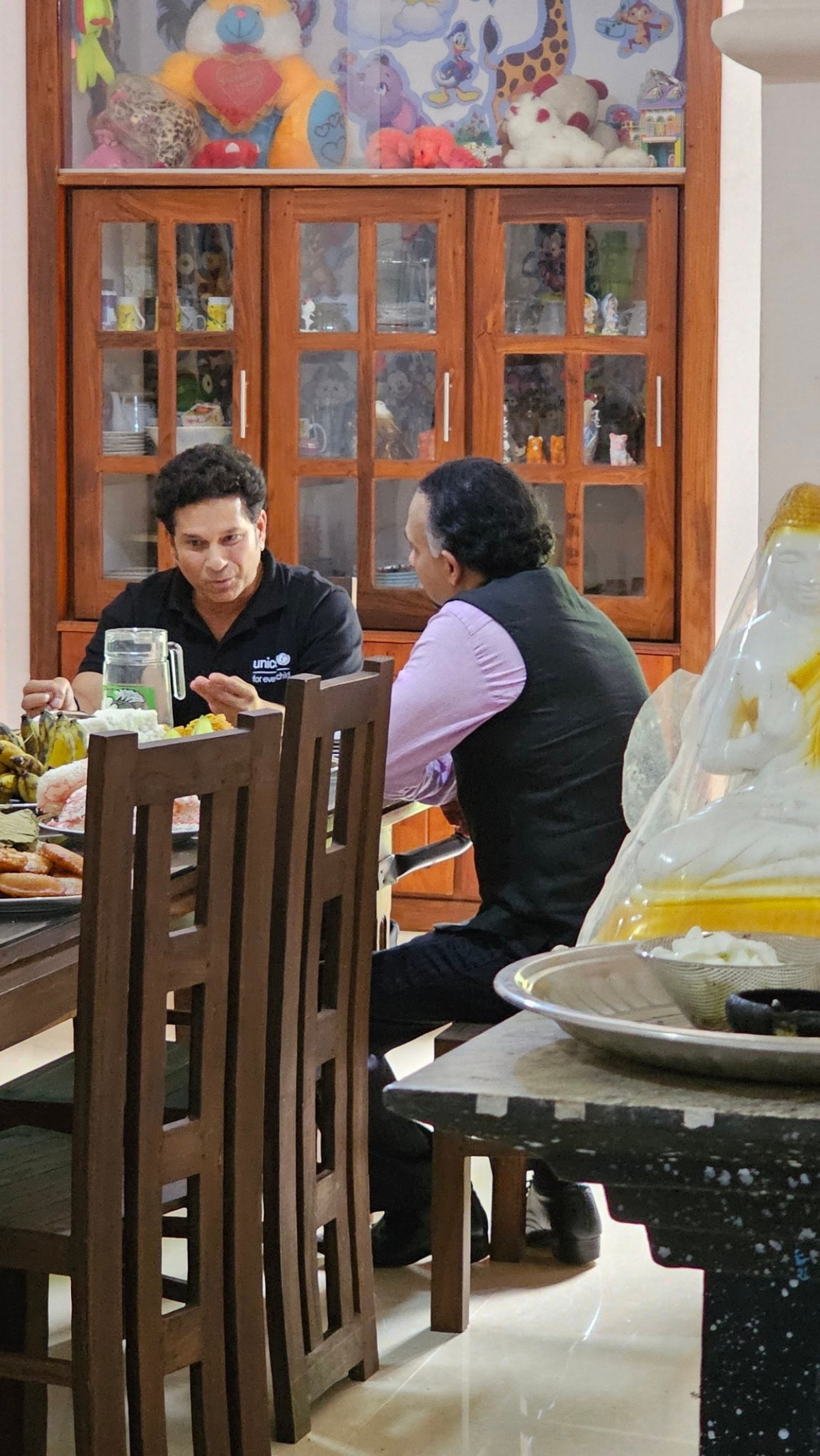 Indian Cricket Legend Sachin Tendulkar Currently in Sri Lanka: Visits Pre-school in Sabaragamuwa Province 