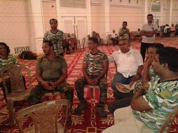 UNP Supporters Clad In Camouflage T Shirts Protecting Their Leader At Temple Trees: &quot;We Came Here To Die For Him&quot;