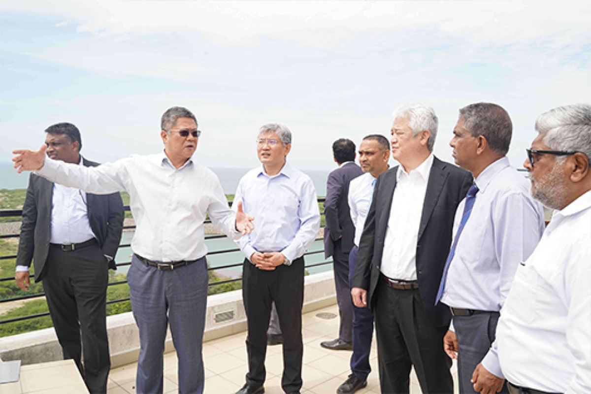 Onomichi Dockyard MD Visits HIP to Seal Partnership