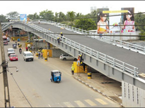 Three flyovers to be built in Slave Island