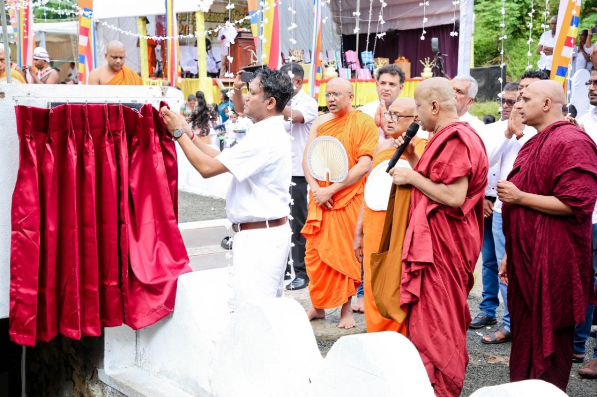 The Odiliya Group Donates the Ratnapura Bodhi Malu Viharaya to Sangha