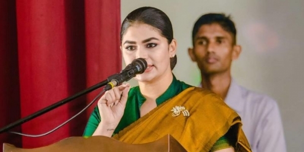 Those who pelted stones at Sajith will be given houses; Hirunika