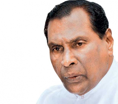 SLPP Supporters Jeer At Former Minister John Seneviratne At Gotabhaya Rajapaksa&#039;s Campaign Rally In Ratnapura