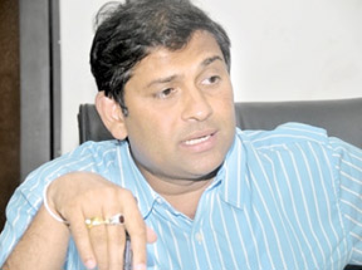 Former UPFA MP Dayashrita Tissera Joins SJB, Appointed Electorate Organizer for Naththandiya