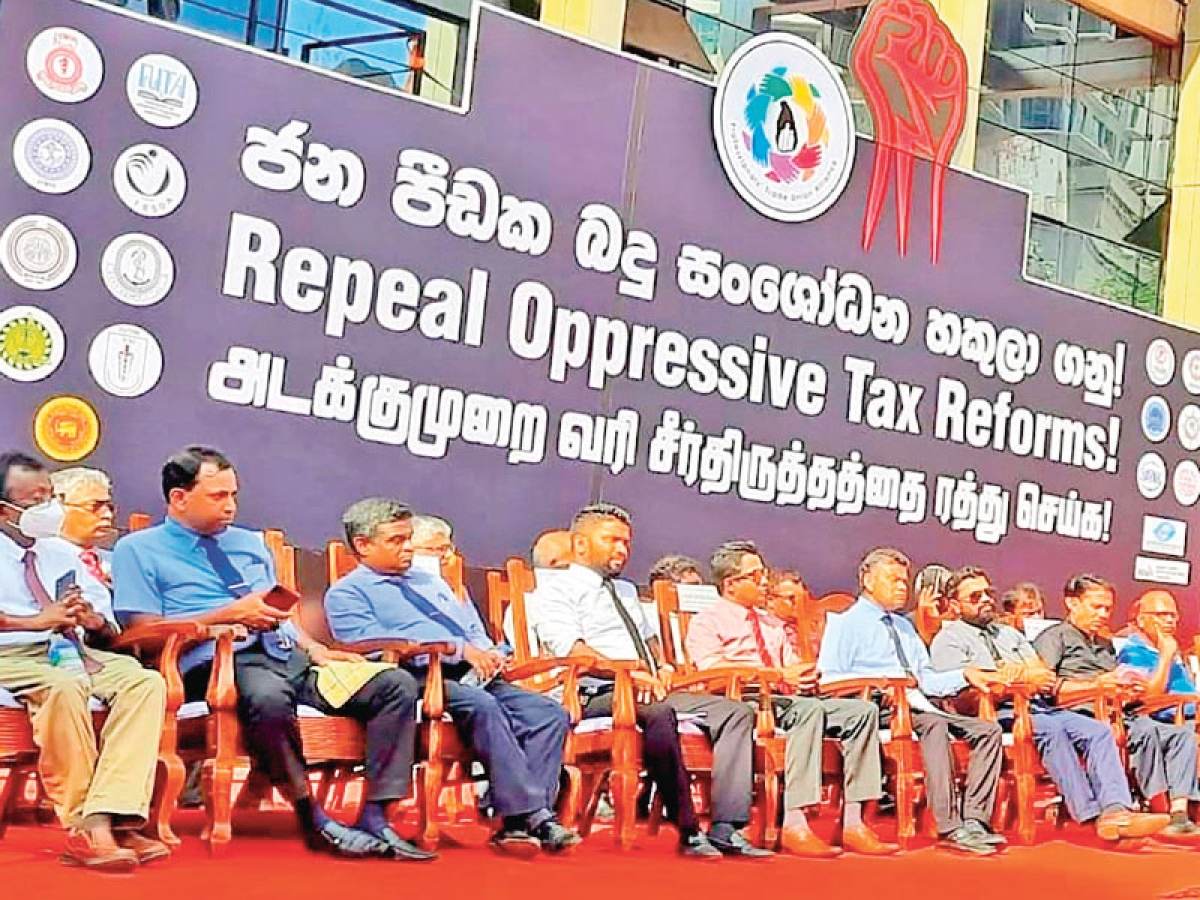 Professionals&#039; Unions Submit Memorandum to IMF Office in Sri Lanka Urging PAYE Tax Policy Revision