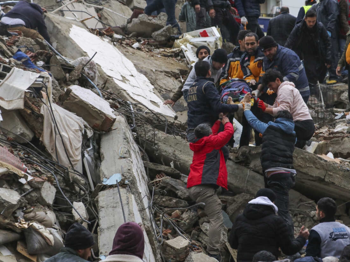 Turkey and Syria earthquake death toll passes 5000