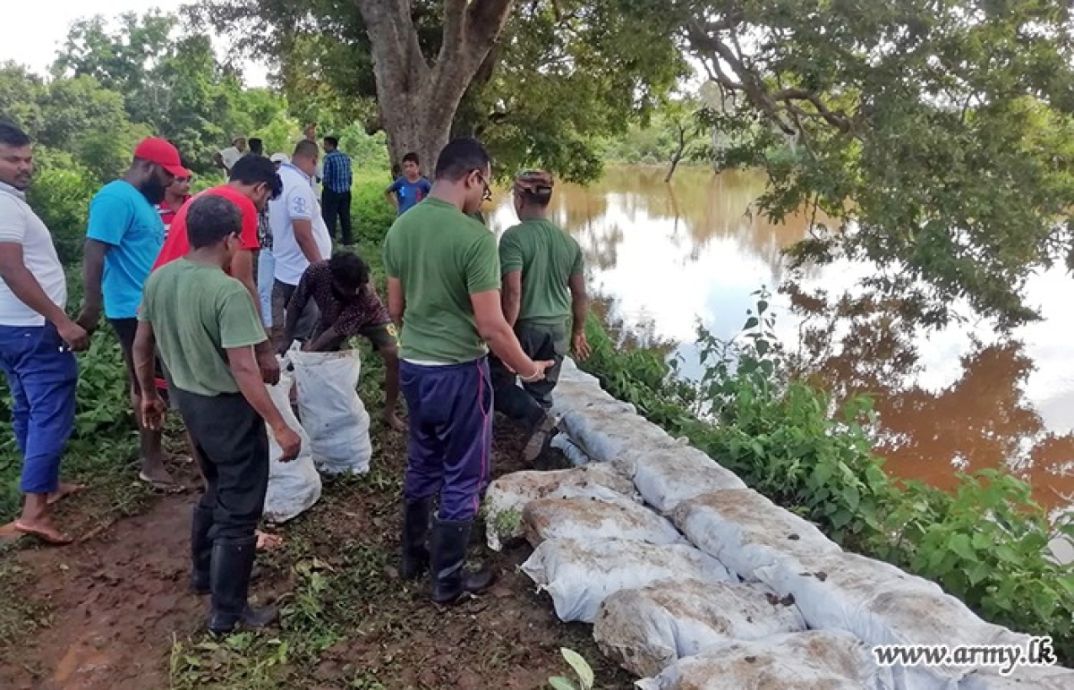 Army Averts Major Catestrophe: Soldiers of 2nd (T) Vijayabagu Cavalry Brigade and 9th (T) Engineering Service Brigade Spring into Action to Contain Water Leaks