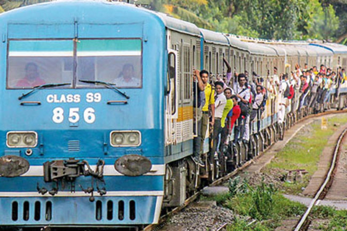 Train Delay Reported on Main Railway Line