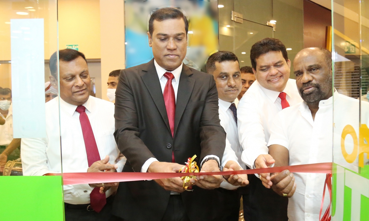 People&#039;s Bank opens 250th self-banking unit at Kandy City Centre