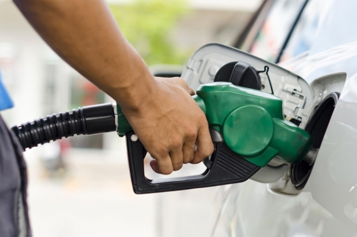 Fuel Price Revision Likely Tonight; Distributors Express Concerns