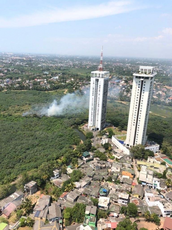 Fire Reported At Swamp Area In Rajagiriya: Four Fire Trucks Deployed