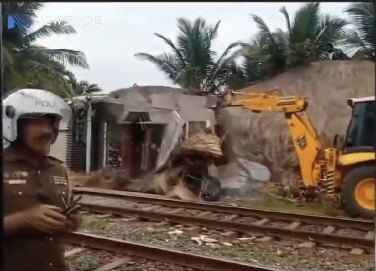 Illegal Hotel Allegedly Owned by Drug Peddler Demolished in Dehiwala in Sri Lanka&#039;s Anti-Drug Operation