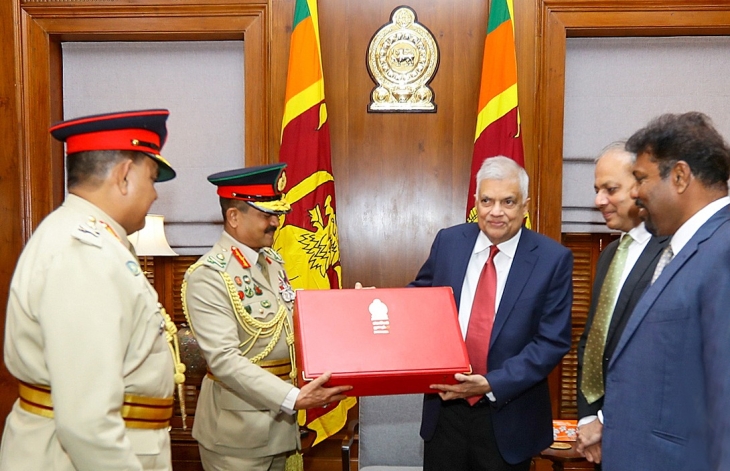 Ranil gets Army to make international standard bag for him