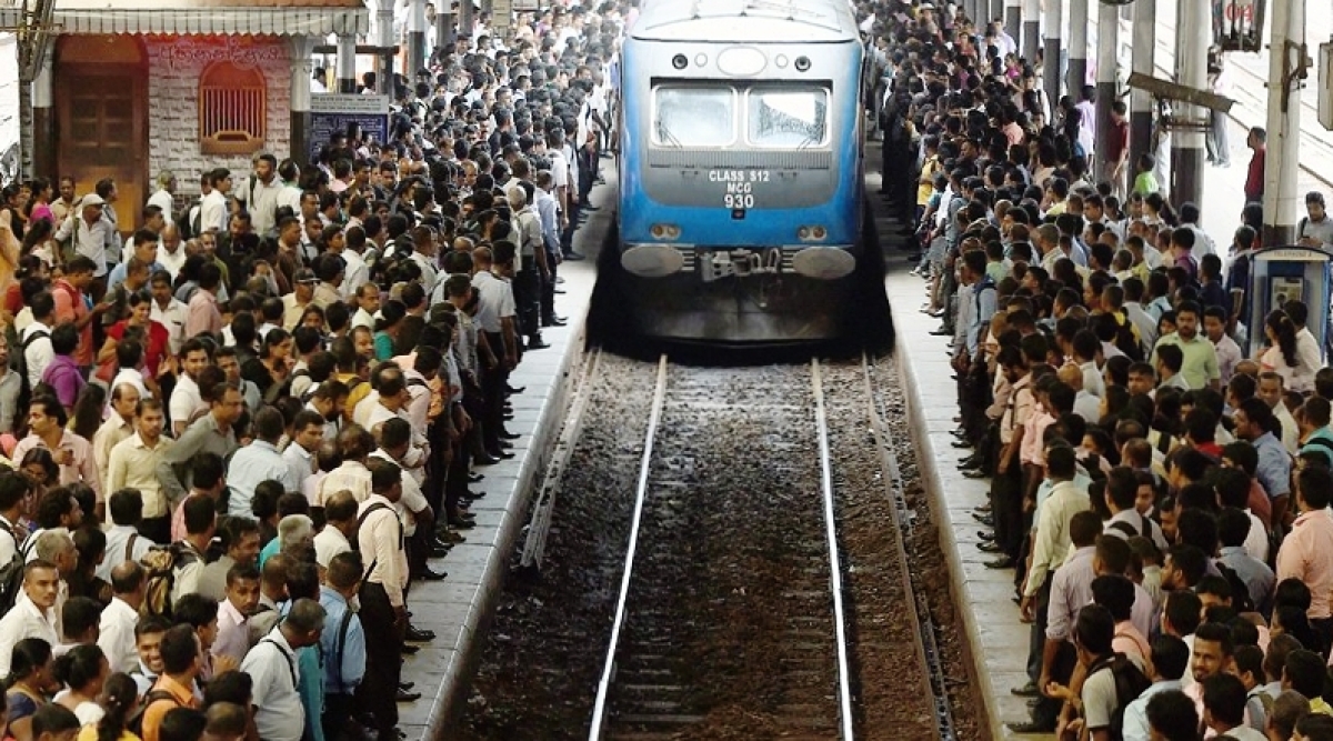 Signal Failure Between Ganemulla and Pallewela Railway Stations Causes Delays on Main Line Train Services