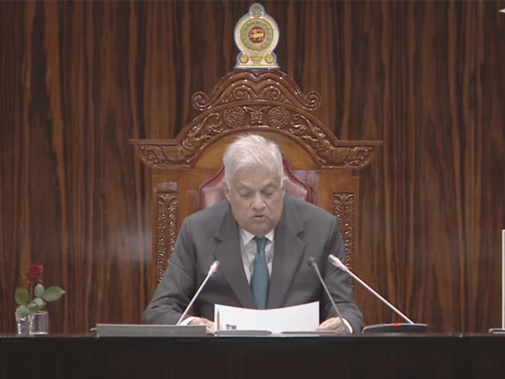 Ranil says will introduce new law to recover stolen public funds