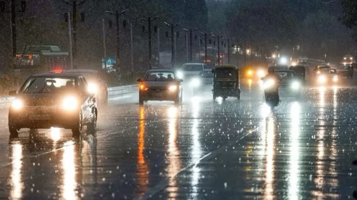 Heavy Rain Predicted Today Across the Island