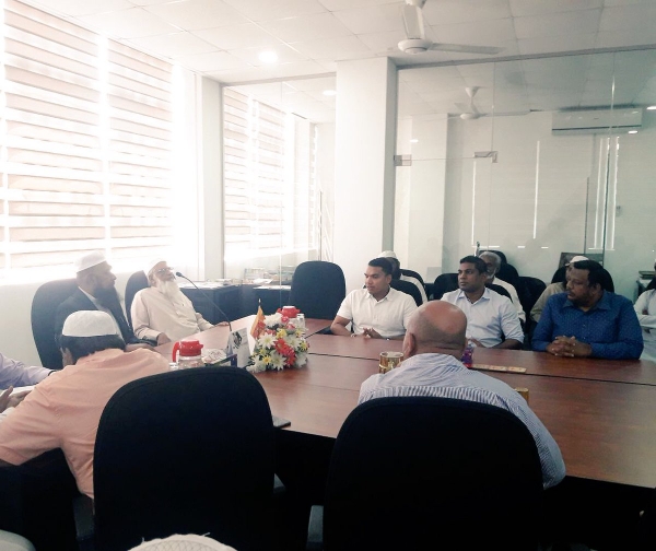 Namal Meets All Ceylon Jamiyyathul Ulama Leader: Move To Bridge &#039;Confidence Gap&#039; Between JO And Muslims